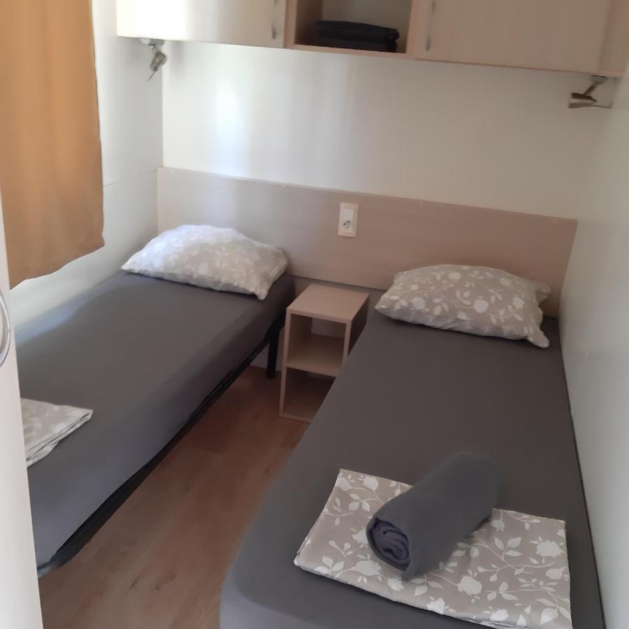 מלון באניולה Grand Veles Camp מראה חיצוני תמונה