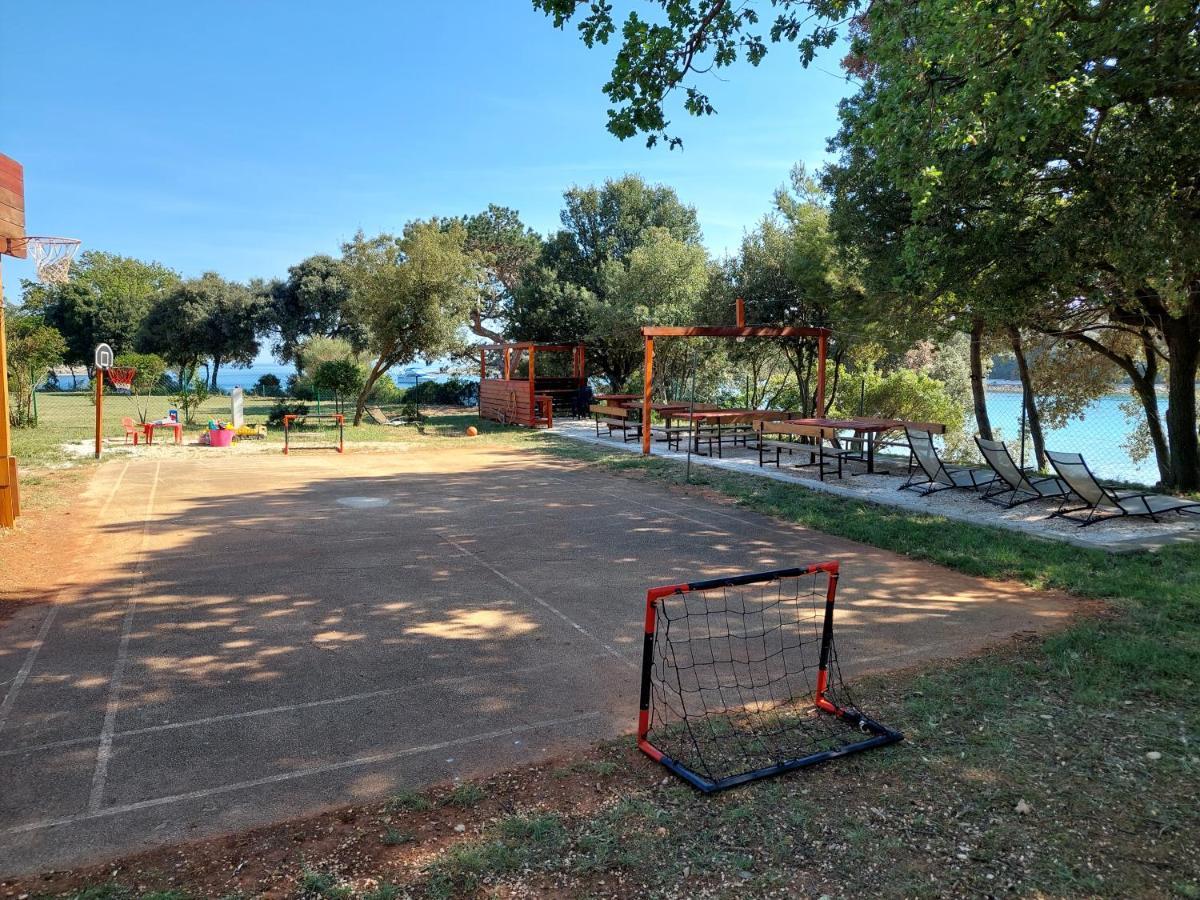 מלון באניולה Grand Veles Camp מראה חיצוני תמונה
