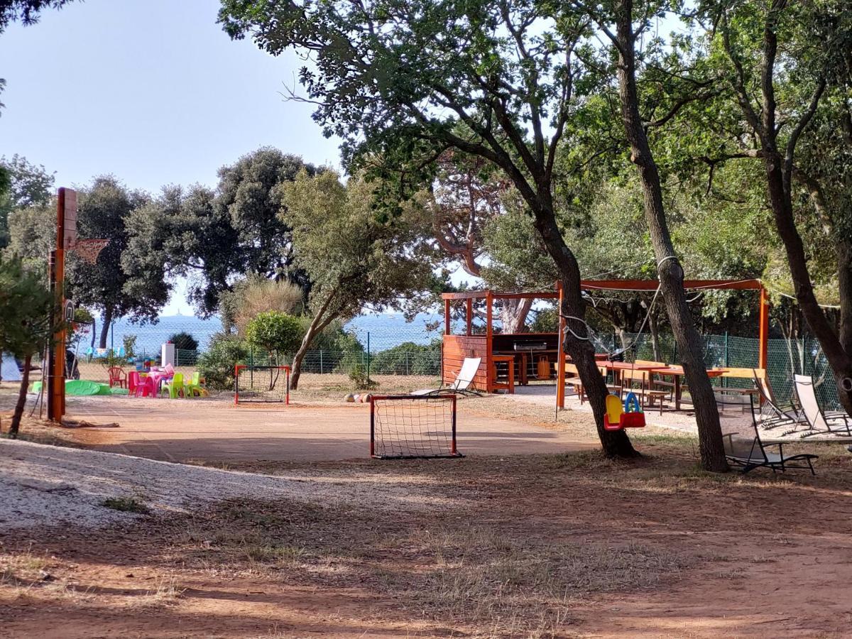 מלון באניולה Grand Veles Camp מראה חיצוני תמונה