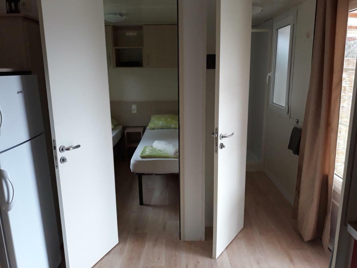 מלון באניולה Grand Veles Camp מראה חיצוני תמונה